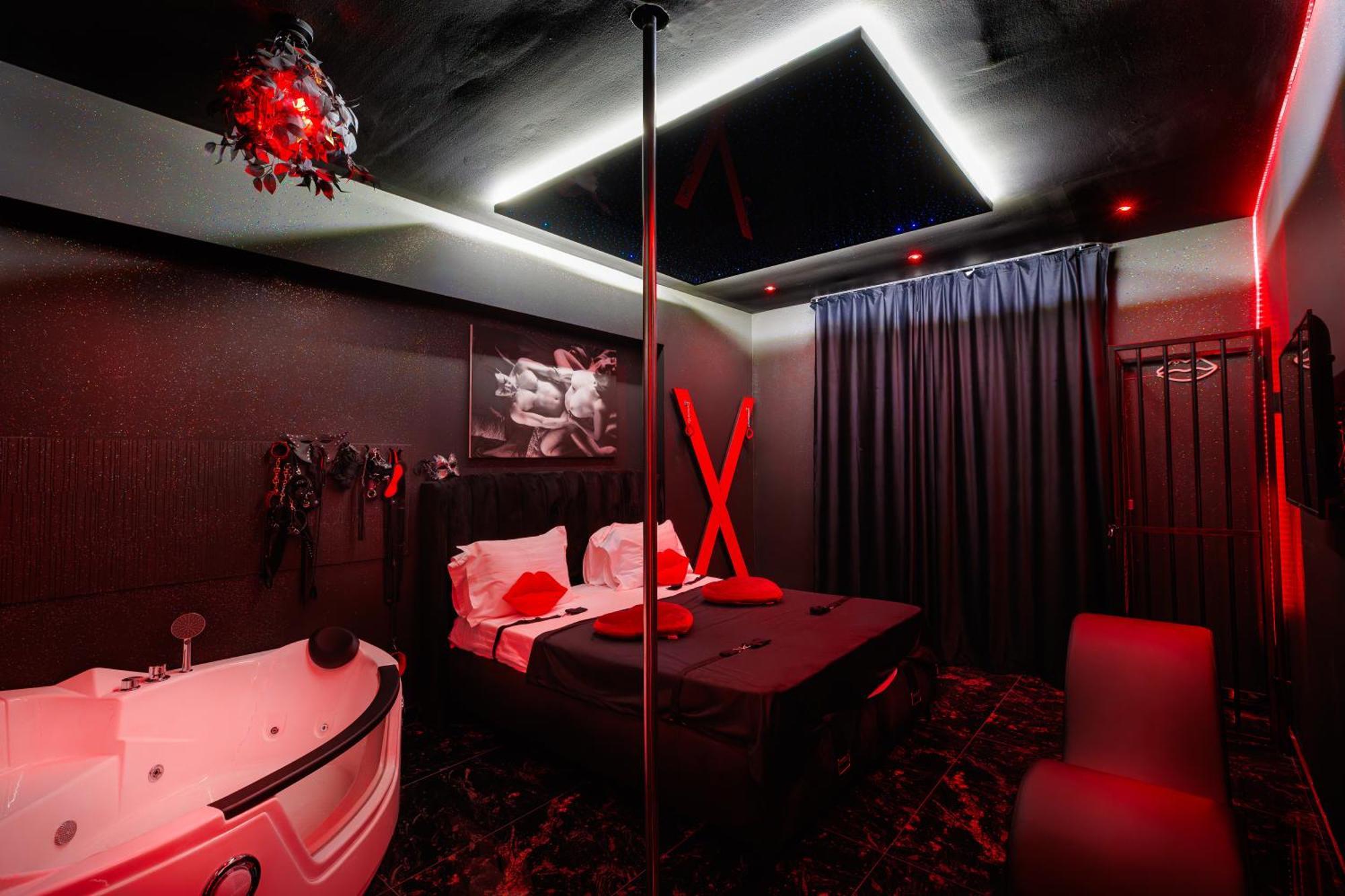 Romeo Nights - Love Rooms - Adults Only Бухарест Экстерьер фото